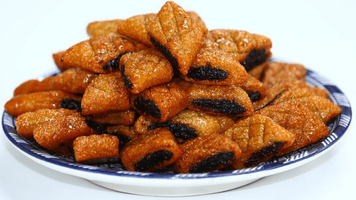 لاشك أن المطبخ المغربي أصبح ينافس أشهر المطابخ العالمية ويلقى إقبالاً كبيراً. و بمناسبة شهر رمضان المبارك فإن حلويات رمضان مغربية ستكون حاضرة بقوة على الموائد المحلية و الأجنبية، و تزيدها طعما و رونقاً.